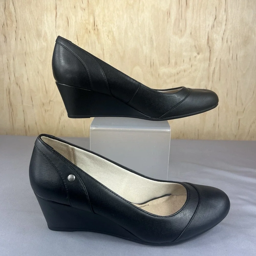 LifeStride System Women's Groovy Wedge Pumps Size 11W Black Comfort Shoes Used